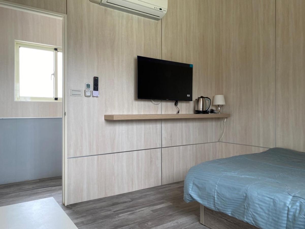 Taichung Hsr Homestay Экстерьер фото