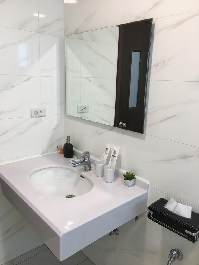 Taichung Hsr Homestay Экстерьер фото